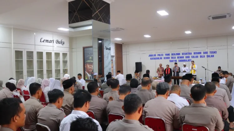 Doa Lintas Agama Warnai Hari Bhayangkara ke-80 di Bandar Lampung