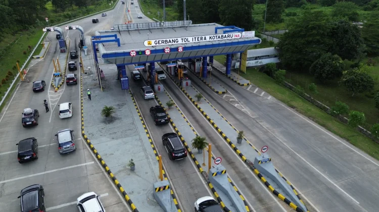 Volume Lalu Lintas di Tol Bakter Meningkat 32 Persen Selama Momen Libur Sekolah