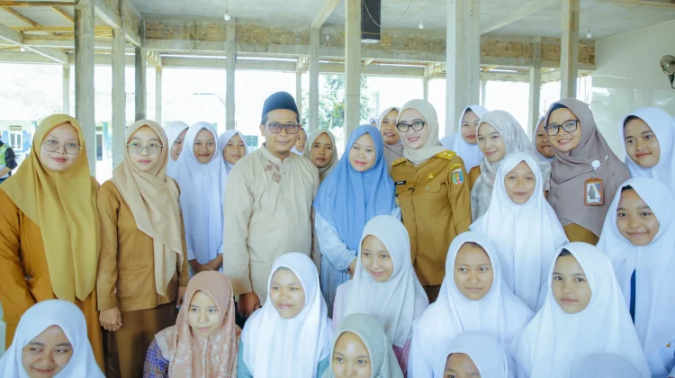 Wagub Jihan Nilai Pendidikan Pesantren Perkuat Karakter Generasi