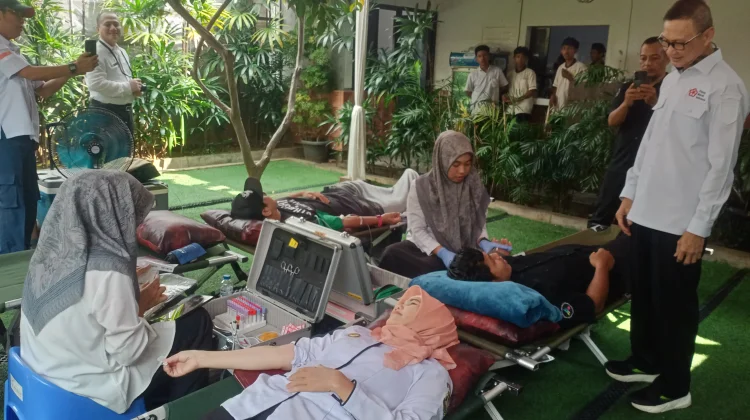 Peringati Harsiarnas, KPID Lampung Gelar Donor Darah