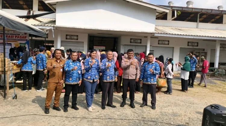 Polres Mesuji Kawal Penyaluran Beras Murah Bulog