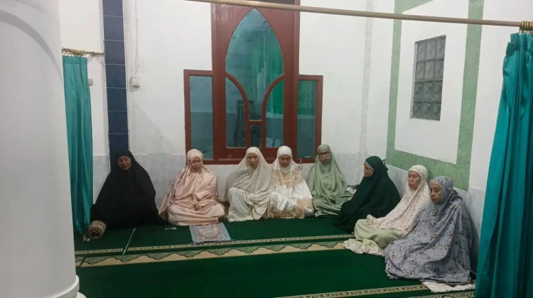 Kajian Subuh Masjid Al-Muhajirin Bahas Keutamaan Sholat Berjamaah