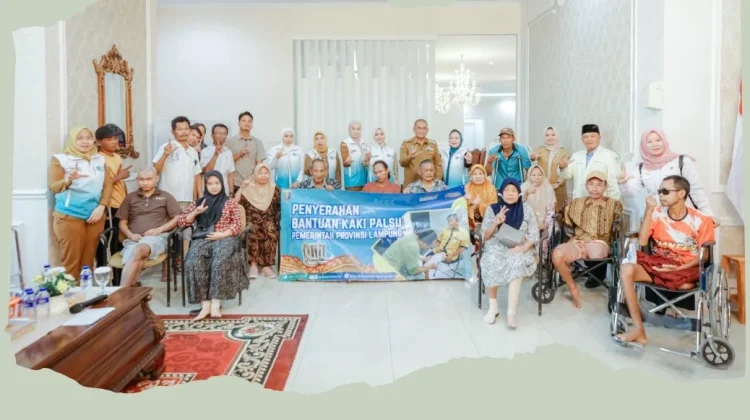Pemprov Lampung Salurkan Bantuan Kaki Palsu bagi Penyandang Disabilitas