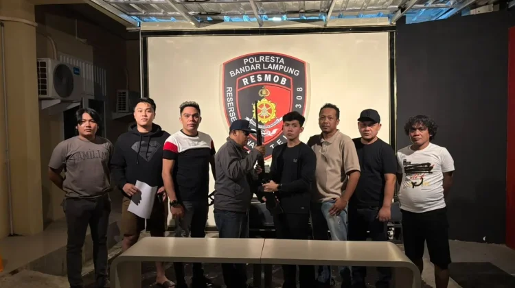 Masyarakat Serahkan Dua Senjata Api Rakitan Secara Sukarela