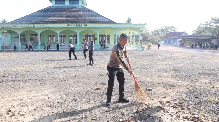 Sekolah dan Fasilitas Umum Jadi Fokus Pembersihan Gerakan Indonesia Asri