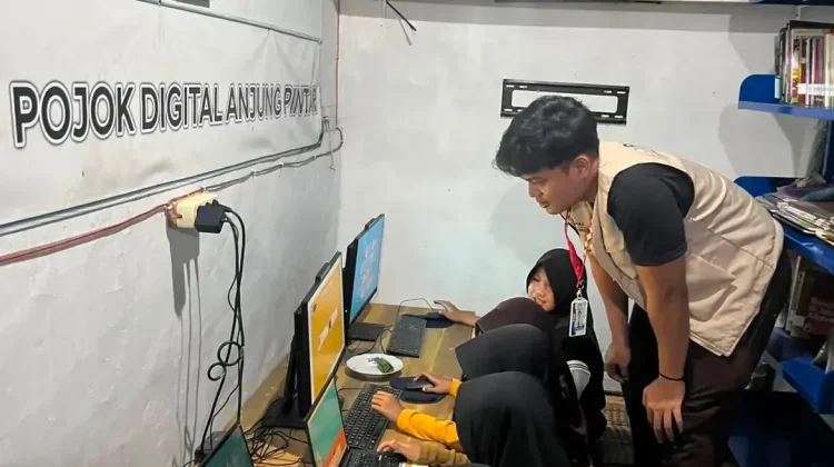 PKPM IIB Darmajaya Latih Komputer Anak di Taman Baca Anjung Pintar Sukabanjar