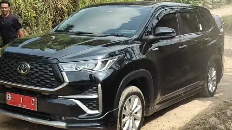 Bupati Lamsel Tanggapi Video Mobil Dinas Lewati Jalan Rusak