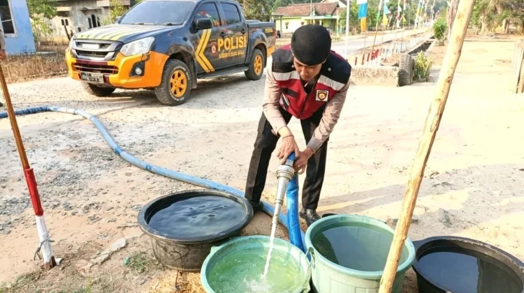 29 KK Labuhan Permai Terima Bantuan Air Bersih