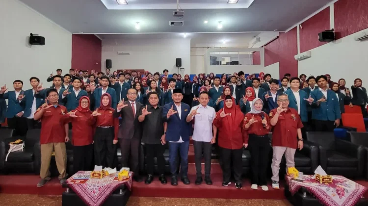 Ketua Karang Taruna Lampung Beri Motivasi Yudisium Fakultas Hukum Unila