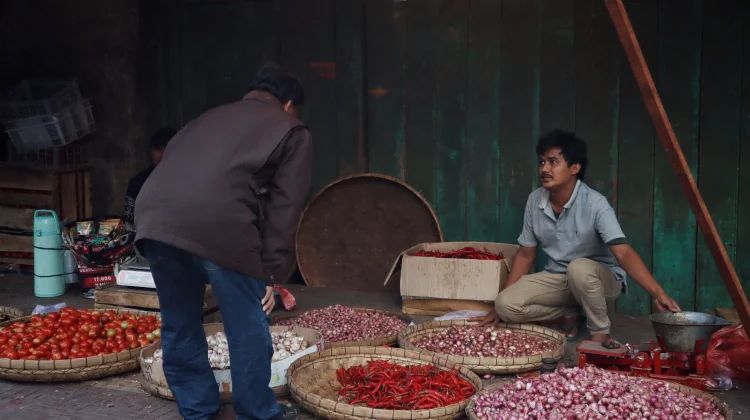 Harga Cabai dan Bawang Merah di Bandarlampung Cenderung Turun