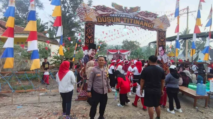 Warga Sidomulyo Lampung Selatan Gelar Jalan Sehat Peringati HUT Ke-81 RI