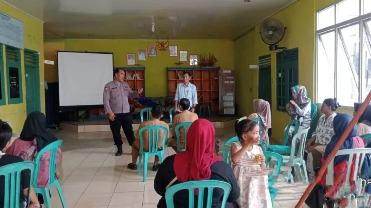 Polsek Kalianda Sosialisasi Aplikasi Siger Presisi di Desa Sukaraja