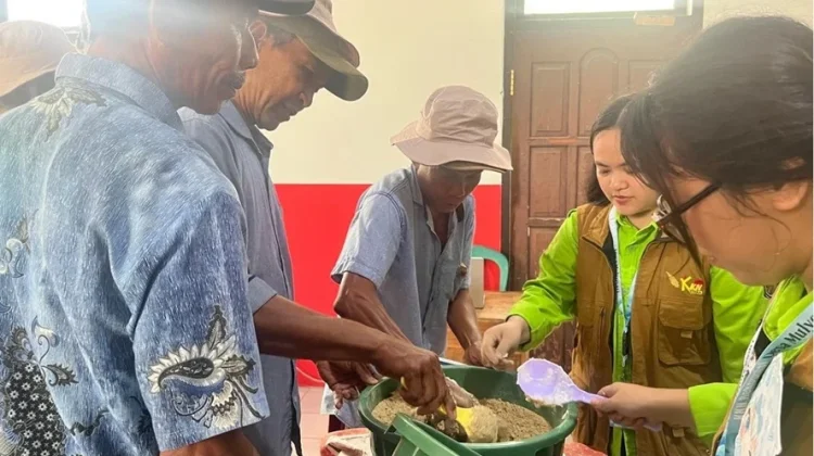 Cangkang Kerang Jadi Alternatif Pakan Ikan