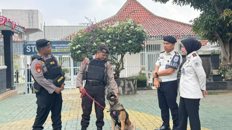 K9 Polda Lampung Turun ke Lapas Kelas I Bandar Lampung