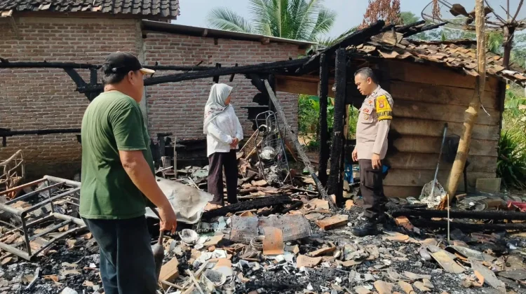 Rumah Warga di Pugung Kebakaran saat Ditinggal Penghuni