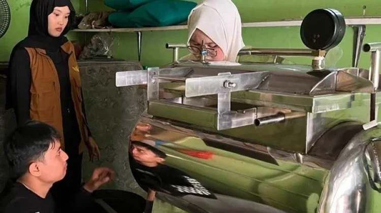 Vacuum Frying Tingkatkan Mutu Keripik Pisang Pesawaran