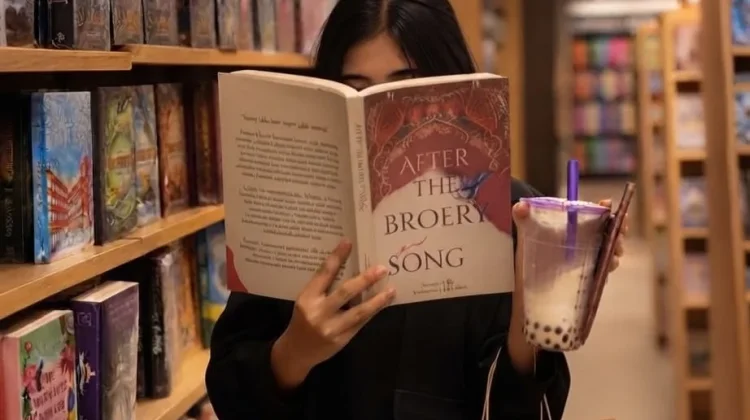 Penulis Asal Lampung Dita Cahya Ningrum Perkuat Literasi Indonesia