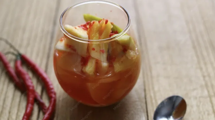 Asinan, Kuliner Segar dengan Perpaduan Rasa Asam, Manis, dan Pedas