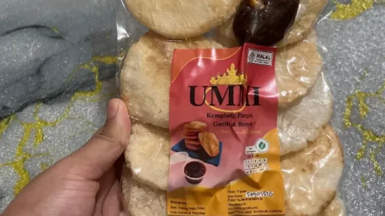 Kisah Sukses Kemplang Ummi Jadi Primadona