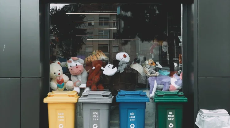 Rekening Bank Sampah Dimiliki Ribuan Pelajar SMP
