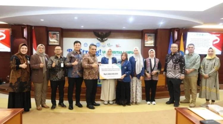BSI Salurkan Rp1,5 Miliar Beasiswa untuk 65 Mahasiswa Unila