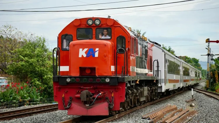 KAI Pastikan Perjalanan Kereta di Lampung Tak Terganggu Abu Vulkanik Krakatau
