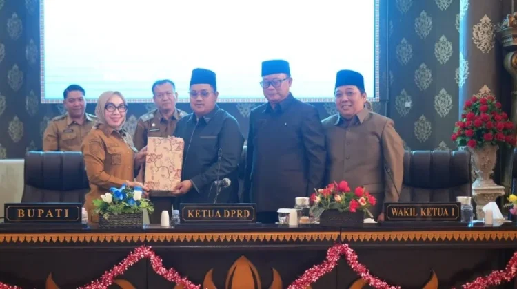 DPRD Way Kanan Sahkan Raperda Perubahan APBD 2026