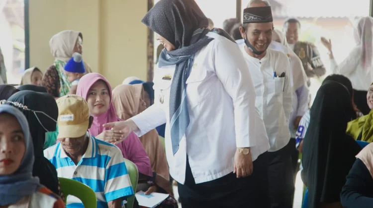 Ratusan Warga Ambarawa Barat Pringsewu Terima Bantuan Pangan