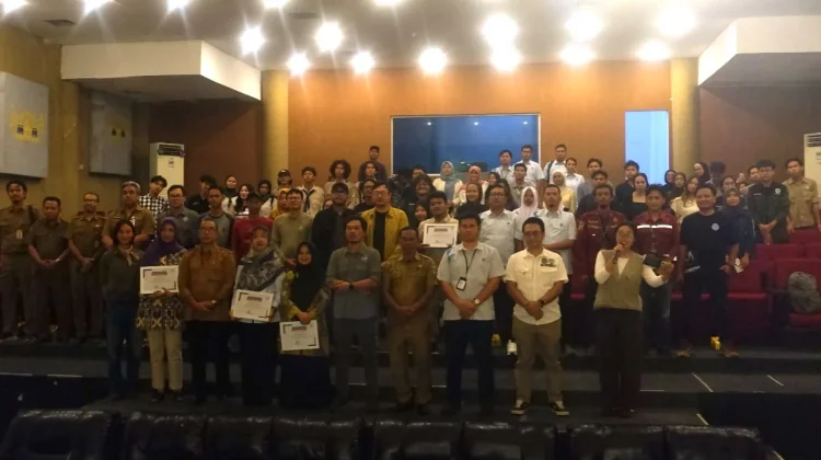 Elektrokusi Ancam Kukang, Kolaborasi Konservasi dan Kelistrikan Didorong