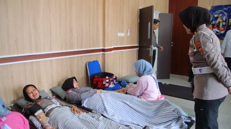 HUT ke-71 Lalu Lintas, Satlantas Polresta Bandar Lampung Kumpulkan 84 Kantong Darah