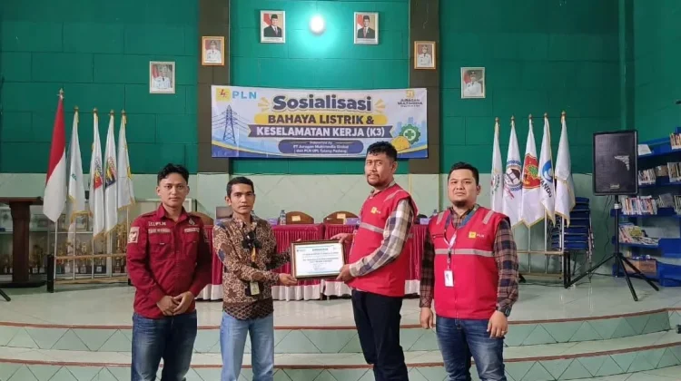 PLN UP3 Pringsewu Tekankan Izin Kerja untuk Pemasangan Jaringan Internet