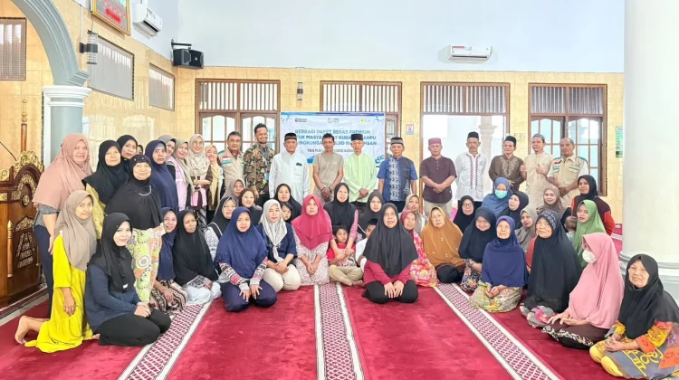Semangat Hari Kesaktian Pancasila, YBM PLN UP3 Tanjung Karang Salurkan Beras