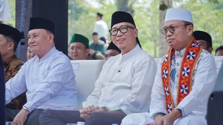 Gubernur Lampung Hadiri Pengajian Akbar HUT ke-35 Lampung Barat
