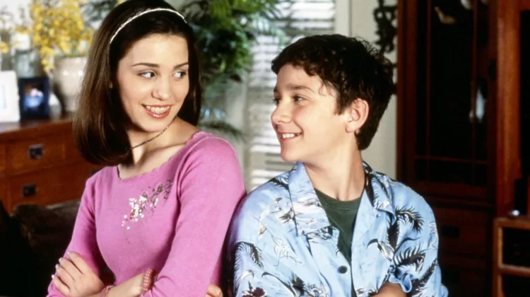 Christy Carlson Romano Ungkap Hubungannya dengan Shia LaBeouf di Even Stevens