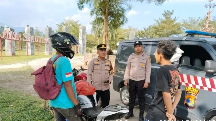 Cegah Gangguan Kamtibmas Polres Lampung Barat Gelar Patroli Dialogis