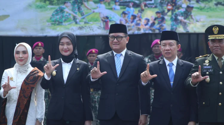Wagub Lampung Hadiri Upacara HUT ke-81 TNI di Lapangan Saburai