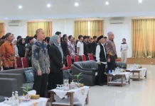 Profesional Berbagi Pengalaman, Mahasiswa Perluas Wawasan Global