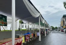 Sempat Roboh Diterjang Angin, Tenda UMKM Masjid Al Bakrie Kembali Normal