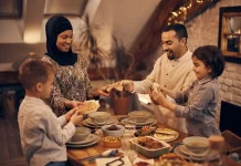Hindari Makan Berlebihan saat Berbuka, Ini Cara Mengontrol Nafsu Makan