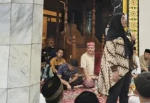 Pemkot Bandarlampung Salurkan Bantuan Masjid Kemiling 250 Juta