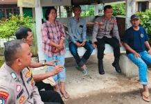 Ajak Aktifkan Satkamling, Kapolsek Metro Pusat Sambangi Warga Yosomulyo