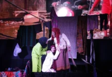 Teater IWD 2026 Soroti Ketahanan Perempuan Penyintas Bencana