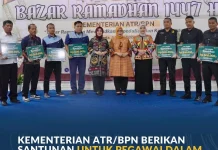 Kementerian ATR/BPN Berikan Santunan untuk Pegawai dalam Momen Bazar Ramadan