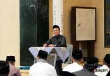 Tinggalkan Rutinitas Kantor, Jajaran Pemkab Pringsewu I’tikaf Semalaman di Masjid