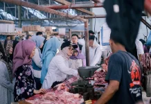 Jelang Lebaran, Bupati Lampung Timur Sidak Pasar Pantau Harga Daging Sapi