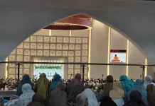 Puluhan Ribu Jamaah Padati Salat Idul Fitri di Masjid Al Bakrie