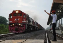 KAI Tetap Jaga Distribusi Energi Nasional Selama Lebaran