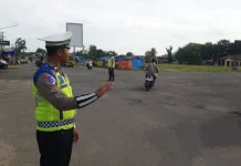 Satlantas Polres Tulangbawang Barat Berlakukan Pembatasan Kendaraan Sumbu 3