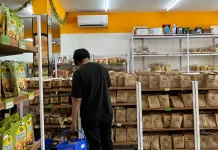 Arus Balik Lebaran, Pemudik Padati Sentra Oleh-oleh Khas Lampung