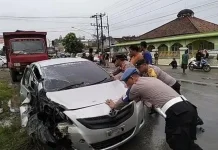 Polisi Lakukan Olah TKP Kecelakaan di Jalinsum